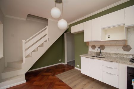 Casa para alugar com 100m², 2 quartos e 2 vagas Casa para alugar com 100m², 2 quartos e 2 vagasCozinha