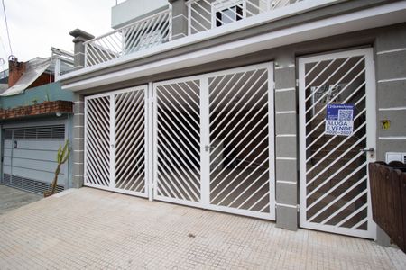 Casa para alugar com 100m², 2 quartos e 2 vagas Casa para alugar com 100m², 2 quartos e 2 vagasGaragem