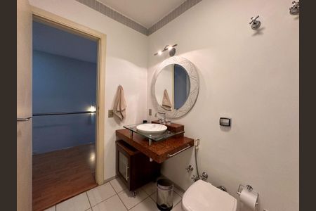 Casa à venda com 220m², 3 quartos e 2 vagas