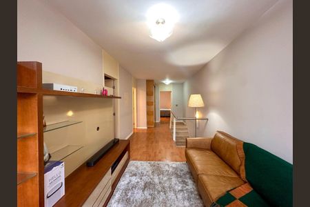 Casa à venda com 3 quartos, 220m² em Brooklin, São Paulo