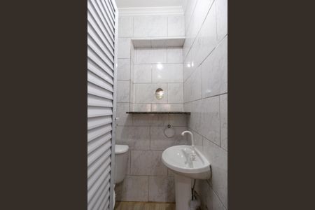 Lavabo de casa para alugar com 0 quarto, 63m² em Jardim Presidente Dutra, Guarulhos