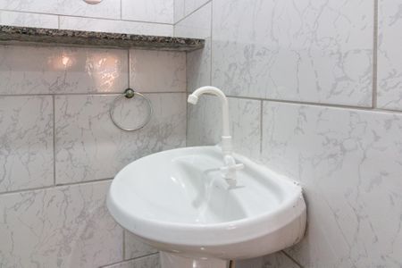 Lavabo de casa para alugar com 0 quarto, 63m² em Jardim Presidente Dutra, Guarulhos