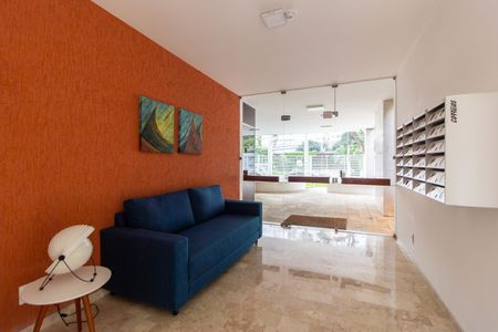 Apartamento à venda com 80m², 2 quartos e 1 vaga Apartamento à venda com 80m², 2 quartos e 1 vagaÁrea comum - Hall Social