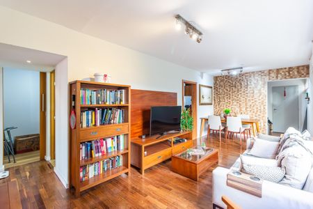 Apartamento à venda com 80m², 2 quartos e 1 vaga Apartamento à venda com 80m², 2 quartos e 1 vagaSala