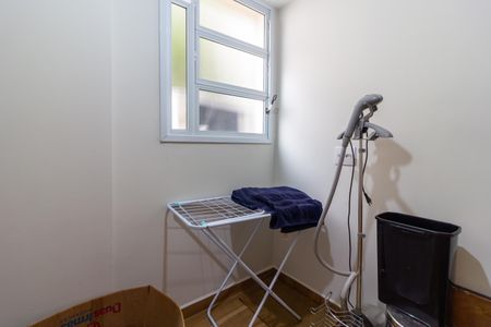 Apartamento à venda com 80m², 2 quartos e 1 vaga Apartamento à venda com 80m², 2 quartos e 1 vagaCloset