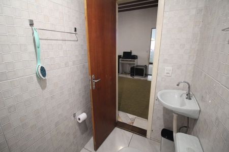 Casa à venda com 100m², 1 quarto e 2 vagasBanheiro