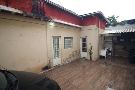 Casa à venda com 100m², 1 quarto e 2 vagasQuintal