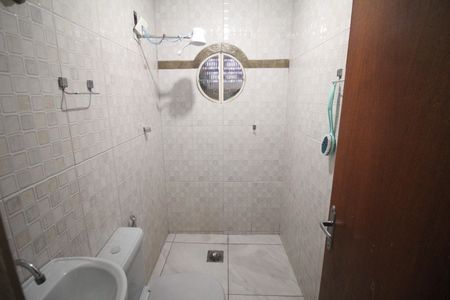 Casa à venda com 100m², 1 quarto e 2 vagasBanheiro