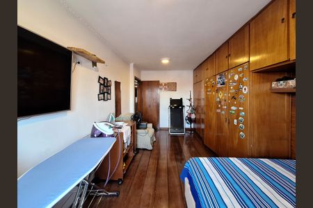 Casa à venda com 500m², 5 quartos e 7 vagasQuarto 2