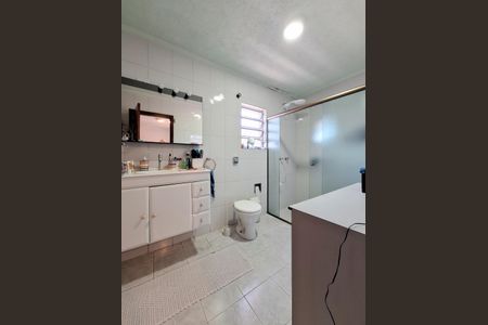Casa à venda com 500m², 5 quartos e 7 vagasBanheiro Quarto 1