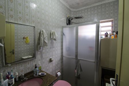 Casa à venda com 160m², 2 quartos e 2 vagas Casa à venda com 160m², 2 quartos e 2 vagasBanheiro