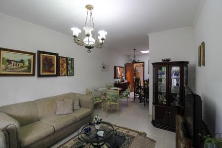 Sala de casa à venda com 2 quartos, 160m² em Jardim Jussara, São Paulo