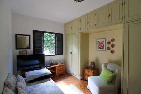 Casa à venda com 160m², 2 quartos e 2 vagas Casa à venda com 160m², 2 quartos e 2 vagasQuarto 1