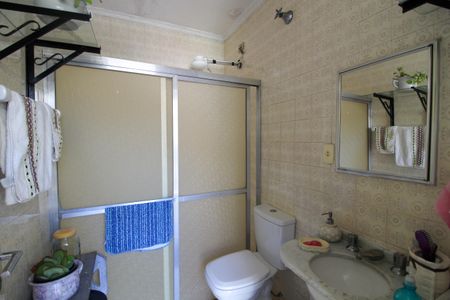 Casa à venda com 160m², 2 quartos e 2 vagas Casa à venda com 160m², 2 quartos e 2 vagasBanheiro de serviço