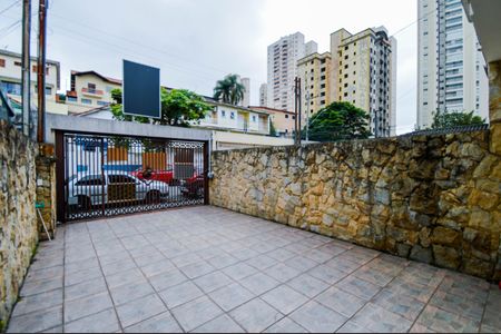 Casa à venda com 165m², 4 quartos e 4 vagas Casa à venda com 165m², 4 quartos e 4 vagasGaragem