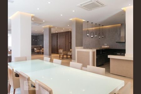 Apartamento à venda com 306m², 4 quartos e 5 vagasÁrea comum - Salão de festas