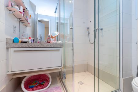 Apartamento à venda com 306m², 4 quartos e 5 vagasBanheiro da Suíte 4