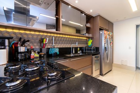 Apartamento à venda com 306m², 4 quartos e 5 vagasCozinha