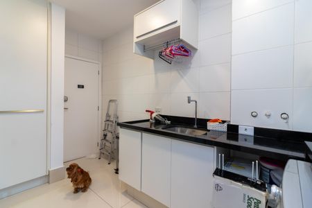 Apartamento à venda com 306m², 4 quartos e 5 vagasÁrea de Serviço