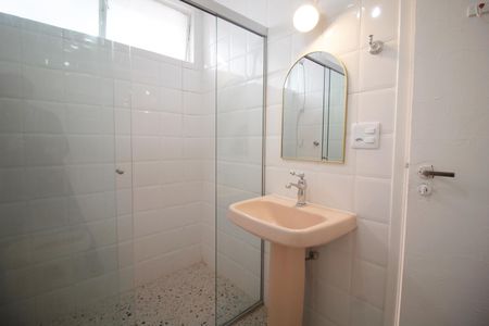 Apartamento para alugar com 42m², 1 quarto e sem vaga Apartamento para alugar com 42m², 1 quarto e sem vagaBanheiro da Suíte
