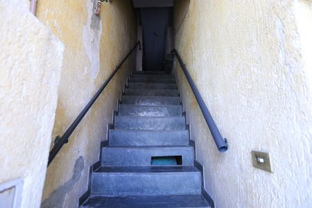 Casa para alugar com 20m², 1 quarto e sem vagaEscada