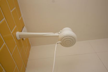 Banheiro  de kitnet/studio para alugar com 1 quarto, 25m² em Jardim Sao Ricardo, São Paulo