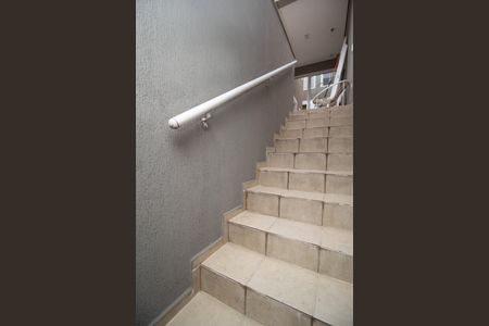 Studio para alugar com 25m², 1 quarto e sem vagaEscada