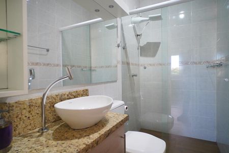 Apartamento para alugar com 51m², 2 quartos e 1 vaga Apartamento para alugar com 51m², 2 quartos e 1 vagaBanheiro