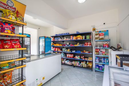 Apartamento para alugar com 57m², 2 quartos e 1 vaga Apartamento para alugar com 57m², 2 quartos e 1 vagaMercado