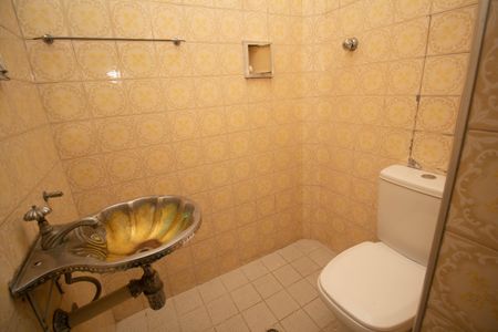 Casa à venda com 248m², 3 quartos e 1 vagaBanheiro 2