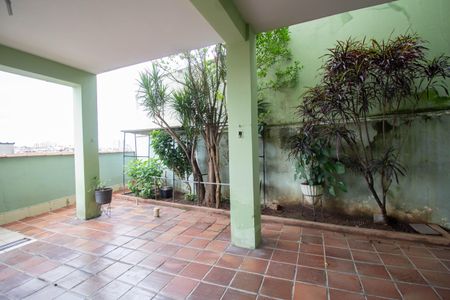 Casa à venda com 248m², 3 quartos e 1 vagaSalão 