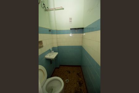 Casa à venda com 248m², 3 quartos e 1 vagaBanheiro de serviço