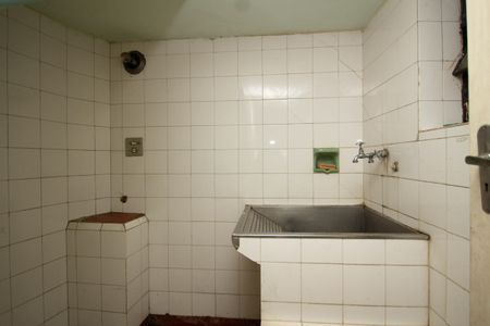 Casa à venda com 248m², 3 quartos e 1 vagaÁrea de Serviço 2