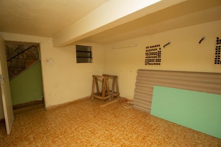 Casa à venda com 248m², 3 quartos e 1 vagaPorão