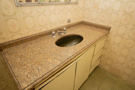 Casa à venda com 248m², 3 quartos e 1 vagaBanheiro 1