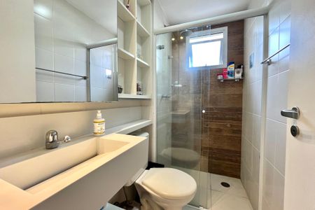 Apartamento à venda com 54m², 2 quartos e 1 vaga Apartamento à venda com 54m², 2 quartos e 1 vagaBanheiro Corredor