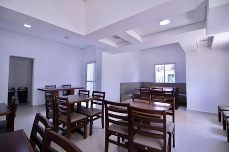 Apartamento à venda com 54m², 2 quartos e 1 vaga Apartamento à venda com 54m², 2 quartos e 1 vagaÁrea comum - Salão de festas