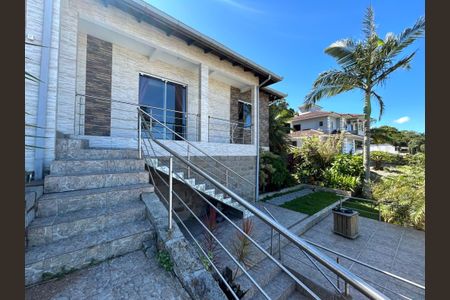 Casa para alugar com 145m², 3 quartos e 2 vagasQuintal