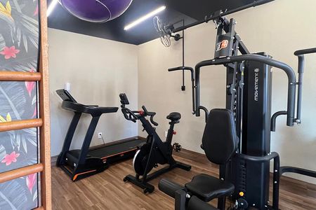 Apartamento para alugar com 105m², 3 quartos e 3 vagas Apartamento para alugar com 105m², 3 quartos e 3 vagasÁrea comum - Academia