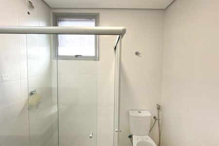 Apartamento para alugar com 105m², 3 quartos e 3 vagas Apartamento para alugar com 105m², 3 quartos e 3 vagasBanheiro da Suíte 1