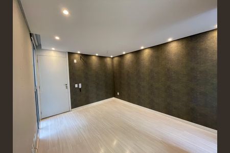 Sala de apartamento para alugar com 2 quartos, 43m² em Recanto Vista Alegre, Cotia