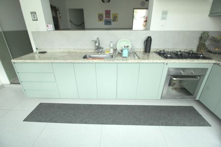 Casa à venda com 127m², 3 quartos e 2 vagasCozinha