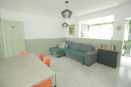 Casa à venda com 127m², 3 quartos e 2 vagasSala