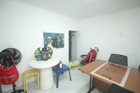 Casa à venda com 127m², 3 quartos e 2 vagasEscritório