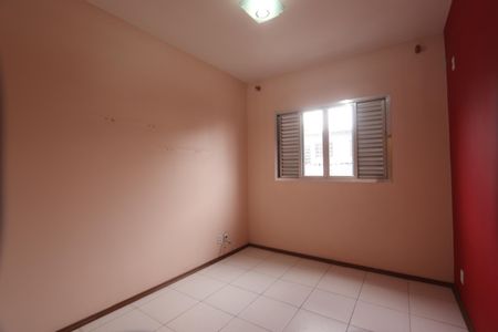 Casa à venda com 200m², 4 quartos e 2 vagasQuarto 4