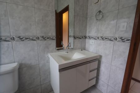 Casa à venda com 200m², 4 quartos e 2 vagasBanheiro Social