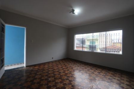 Sala de casa à venda com 4 quartos, 200m² em Sítio Pinheirinho, São Paulo