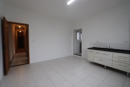 Casa à venda com 200m², 4 quartos e 2 vagasSuíte