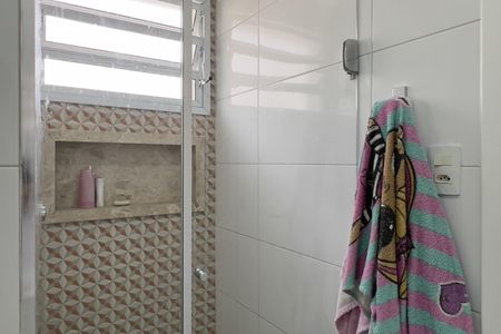 Casa à venda com 170m², 3 quartos e 4 vagasBanheiro da Suíte 2