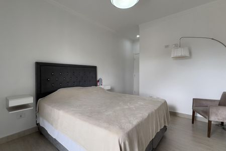 Casa à venda com 170m², 3 quartos e 4 vagasSuíte 1